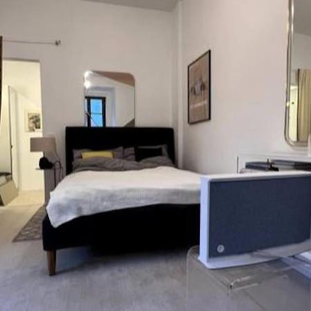 Exclusive Apartement In Historic Center Линц Экстерьер фото